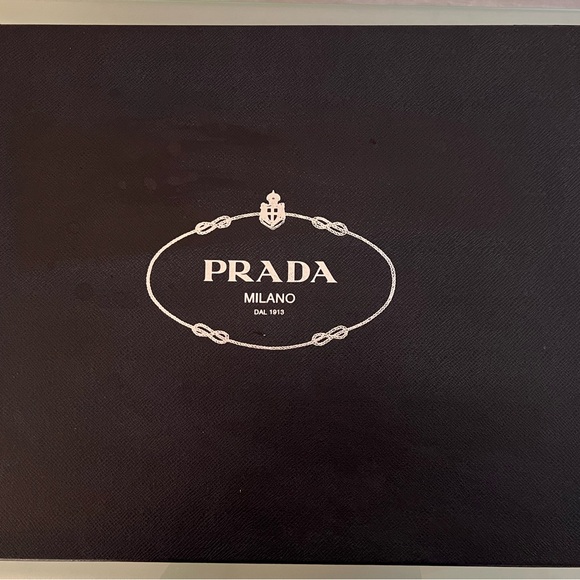 Color is black. Not used. Size 10 brand Prada - Picture 9 of 9
